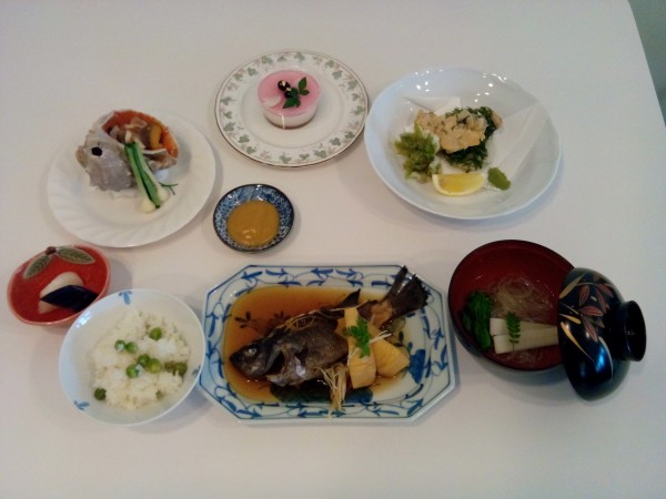 真夏~初秋の料理講座「家庭でできる本格和食」inヨンデンプラザ松山 真夏~初秋の料理講座「家庭でできる本格和食」inヨンデンプラザ松山