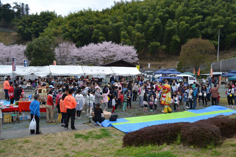 花の森桜まつり 花の森桜まつり