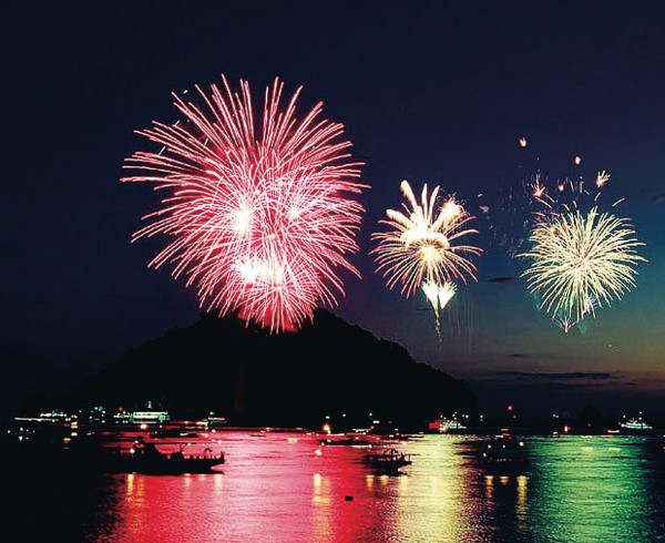 風早海まつり花火大会 風早海まつり花火大会