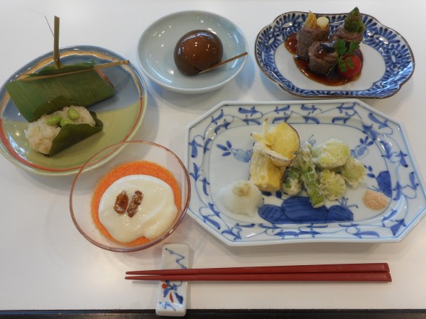 1月の講師料理講座「冬に楽しむホテルの味」inヨンデンプラザ松山 1月の講師料理講座「冬に楽しむホテルの味」inヨンデンプラザ松山