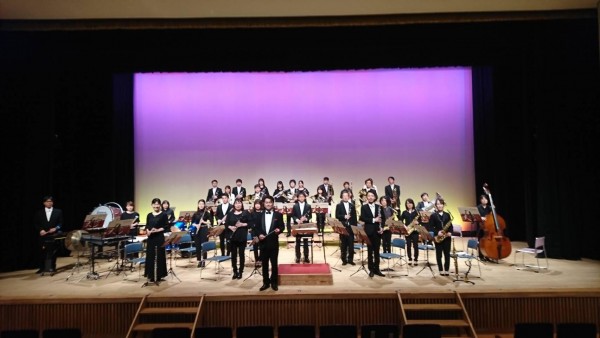 愛媛リエート吹奏楽団 第15回 定期演奏会 愛媛リエート吹奏楽団 第15回 定期演奏会