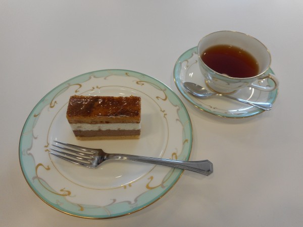 5月の講師カルチャー講座「紅茶のおいしい淹れ方 ~癒しのティータイム お菓子とともに~」inヨンデンプラザ松山 5月の講師カルチャー講座「紅茶のおいしい淹れ方 ~癒しのティータイム お菓子とともに~」inヨンデンプラザ松山