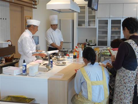 10月の講師料理講座「お祝い事のお料理と旬を味わう和食」inヨンデンプラザ松山 10月の講師料理講座「お祝い事のお料理と旬を味わう和食」inヨンデンプラザ松山