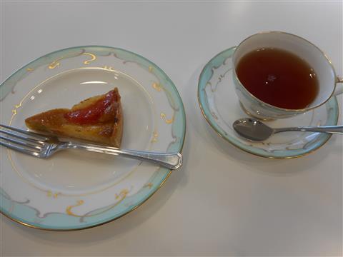 10月の講師カルチャー講座「紅茶のおいしい淹れ方とプチマナー講座 ~癒しのティータイム お菓子とともに~」inヨンデンプラザ松山 10月の講師カルチャー講座「紅茶のおいしい淹れ方とプチマナー講座 ~癒しのティータイム お菓子とともに~」inヨンデンプラザ松山