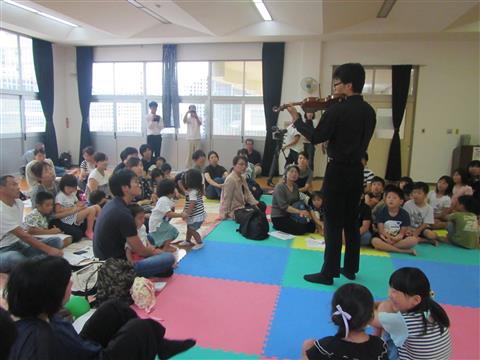 「し・ま・の・室内楽」(今治市伯方児童館) 「し・ま・の・室内楽」(今治市伯方児童館)