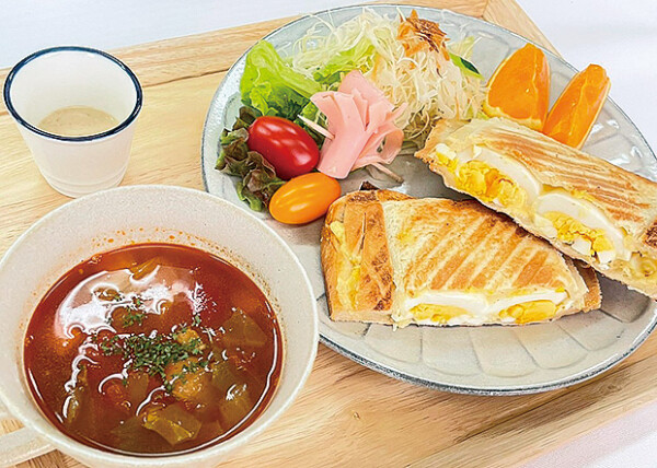 BIGAPPLE　CAFE
