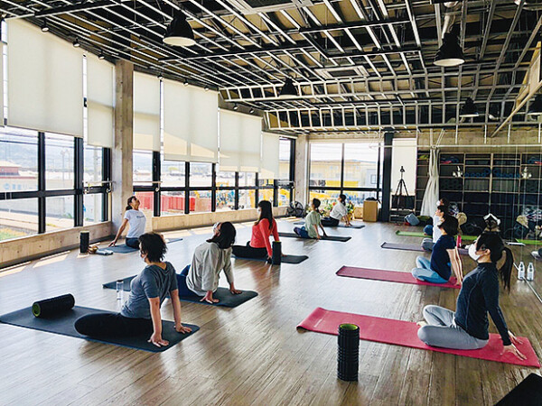 yoga studio COLMAD yoga studio COLMAD