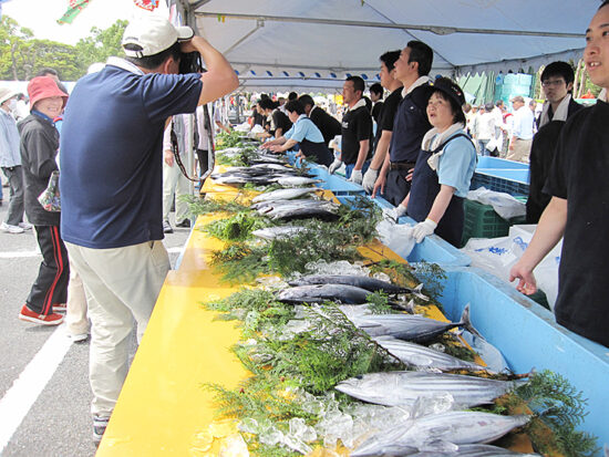 旬彩マルシェ カツオ祭り