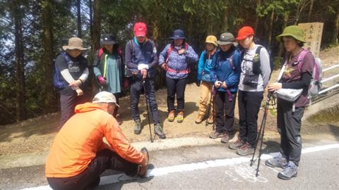 地元愛媛県の人気登山ガイド智さんと行く春のチャレンジ登山 東赤石山