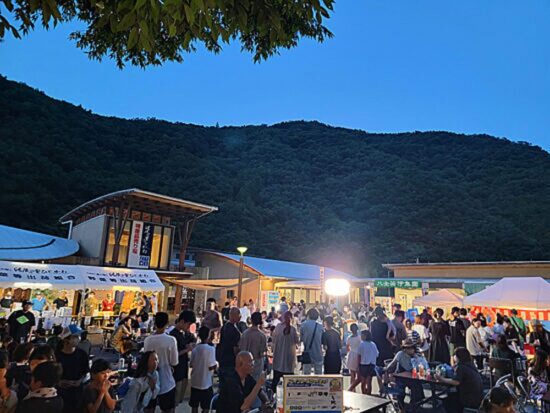 道の駅清流の里ひじかわ 夜市 道の駅清流の里ひじかわ 夜市