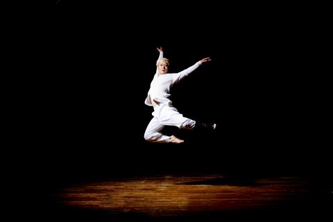 -誰にでも輝ける場所がある- 義足のプロダンサーとの創作ダンス公演！