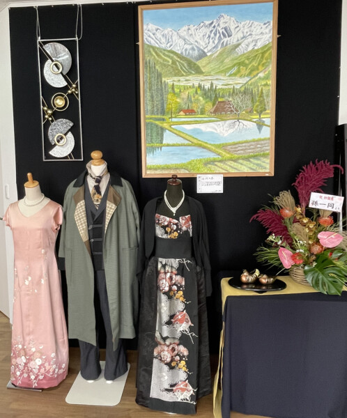 田縁健一郎・良江金婚記念　絵画・着物リメイク展