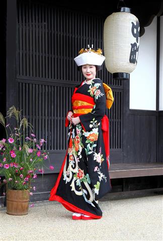 お嫁さんのおこしらえ