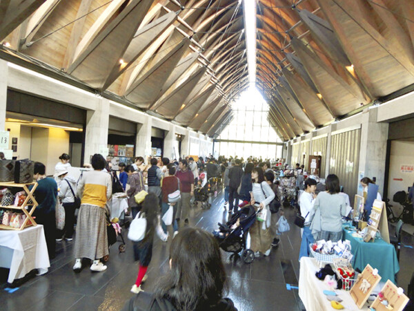 はに坊のどんぐりマルシェ