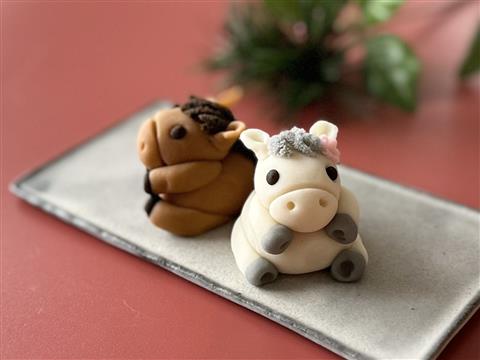 練り切りで迎えるお正月~幸運を呼ぶ午年~