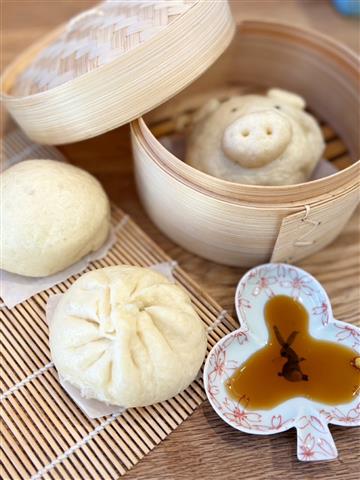 本場中国の家庭料理 ほかほか豚まんあんまん