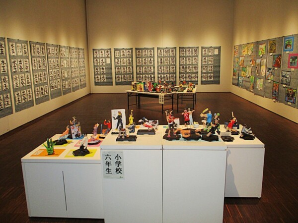 新居浜こども美術展