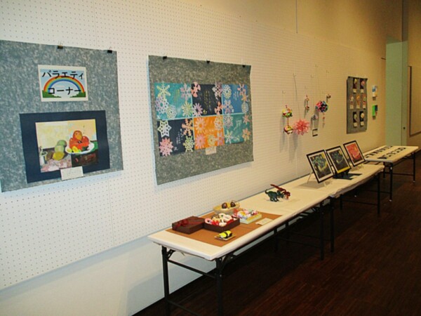 新居浜こども美術展